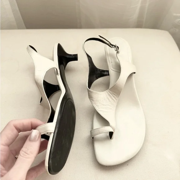 Zara Toe Loop Leather Sandal - Picture 8 of 10